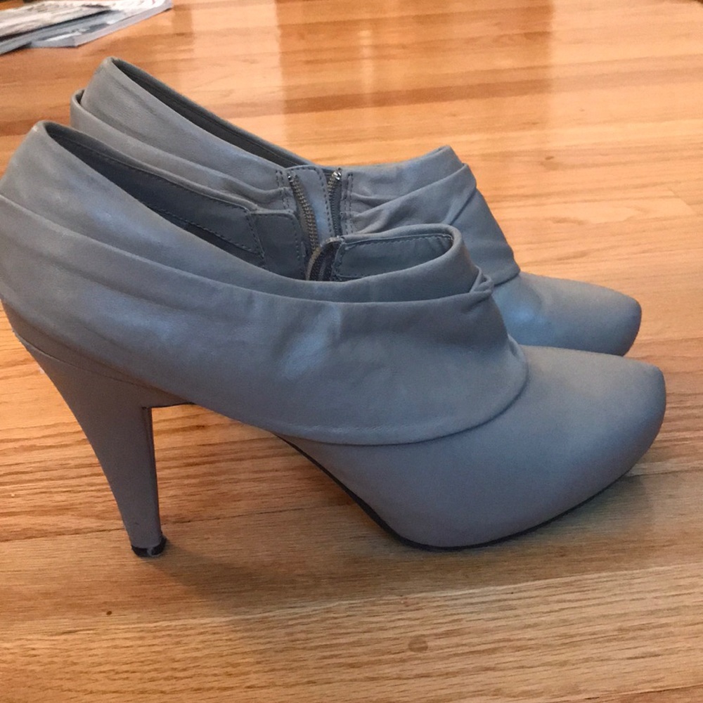 Heeled booties